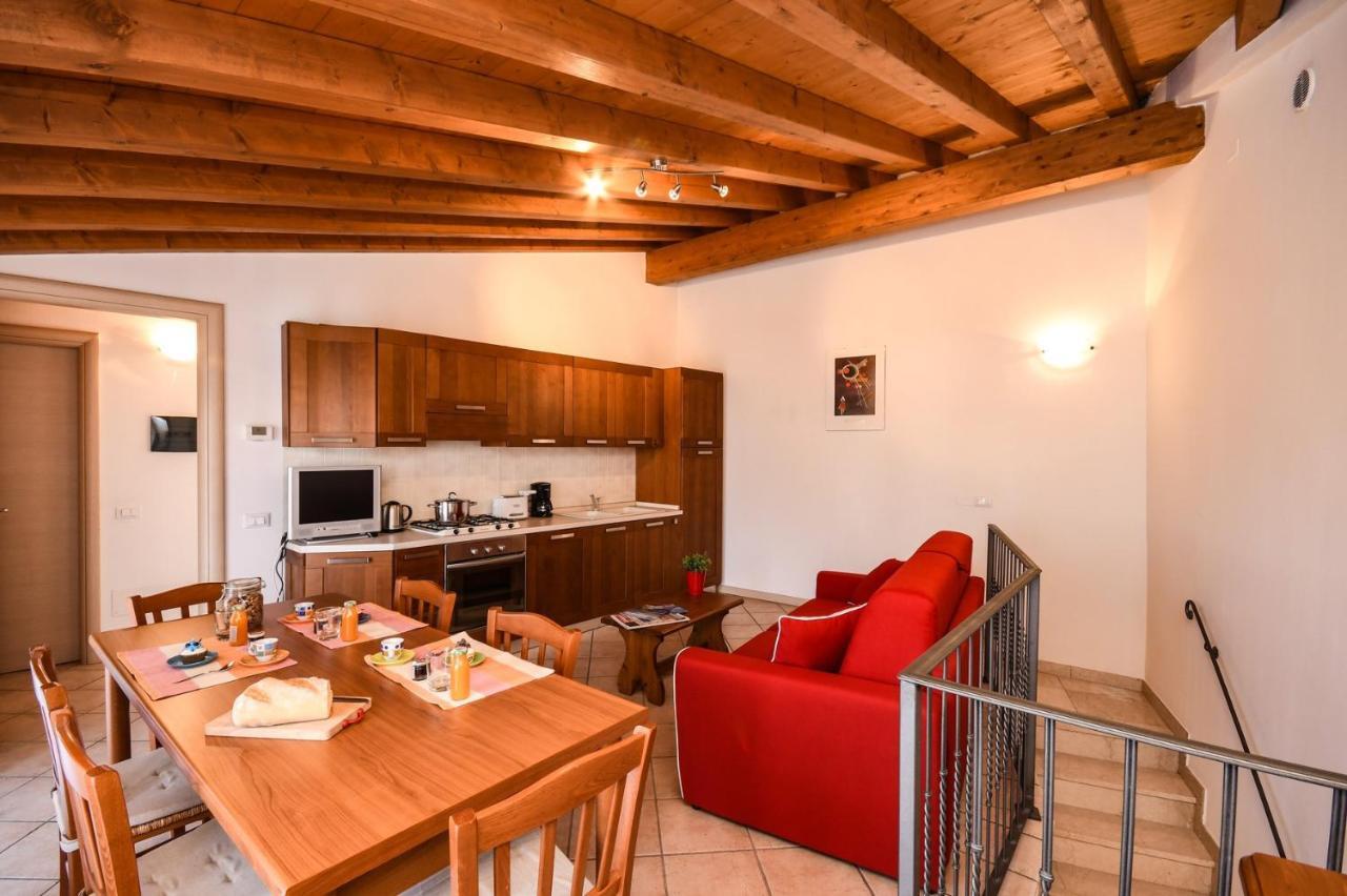 Cappuccino Appartement San Felice del Benaco Buitenkant foto